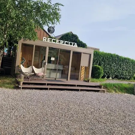 Big Berry Luxury Lifestyle Resort, Mobile House Near Kolpa River Station touristique *